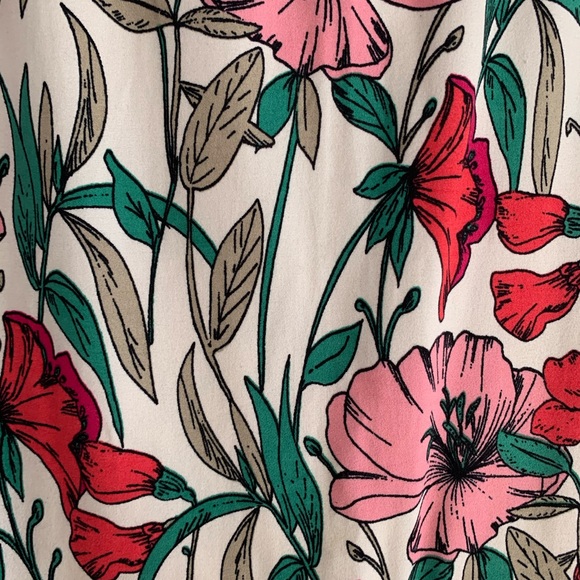 🌺FLORAL PENCIL SKIRT🌺 M - Picture 2 of 7